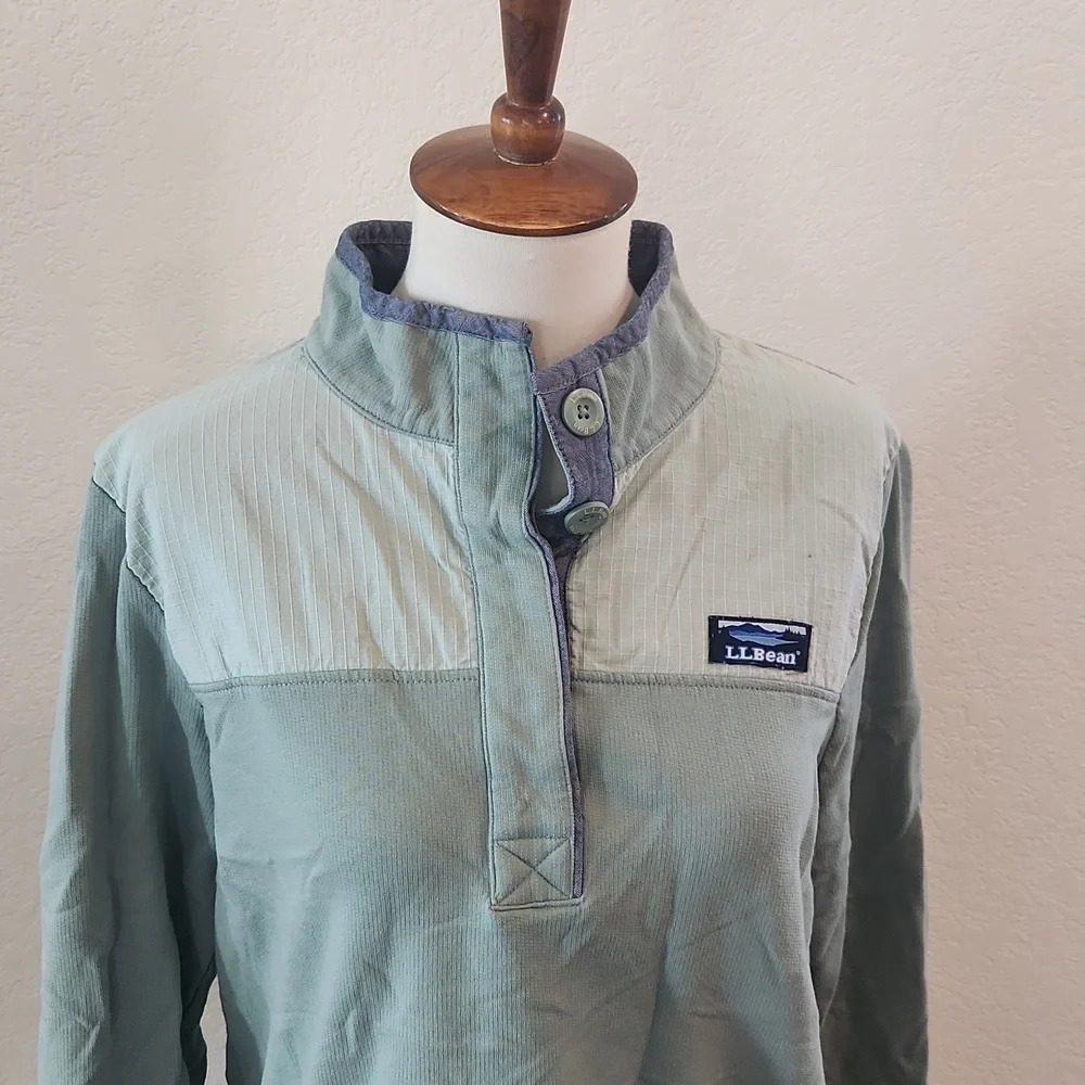 L.L. Bean Light Sage Green Pullover Jacket